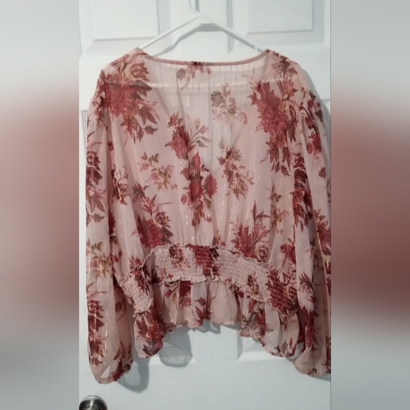 VENUS Pink Ruffled Floral Blouse - Picture 3 of 4